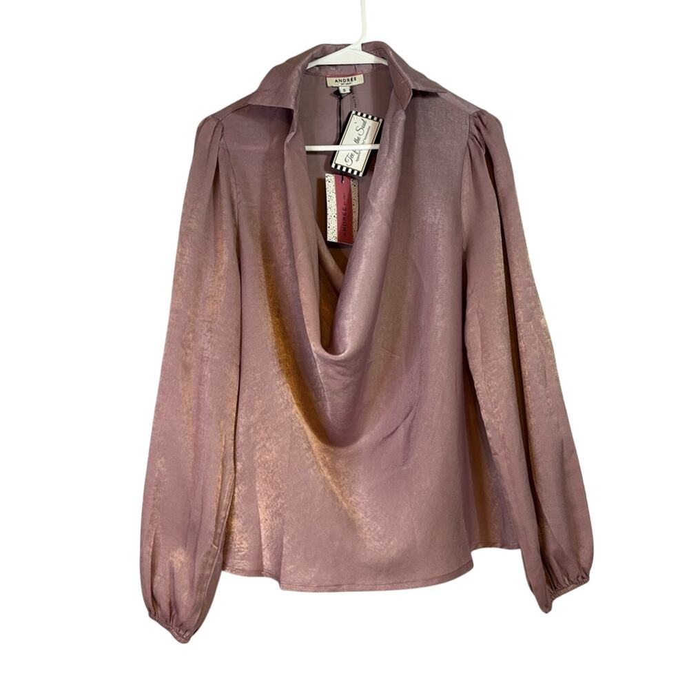 NWT Andree By Unit Swift Elegance Lavender Cowl Neck Fancy Blouse Small 1128